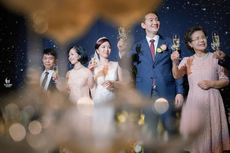 Có nên quay phóng sự cưới - góc nhìn từ máy quay phim