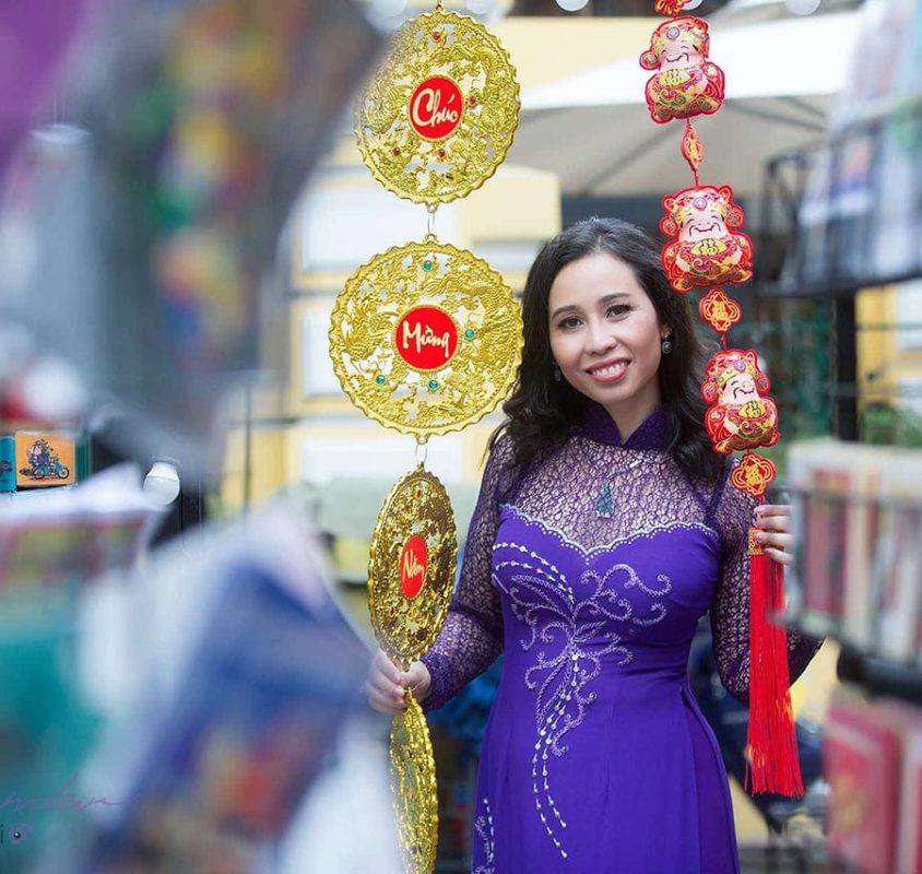 Hướng dẫn tạo dáng chụp ảnh áo dài Tết đẹp nhất Hướng dẫn tạo dáng chụp ảnh áo dài Tết đẹp nhất