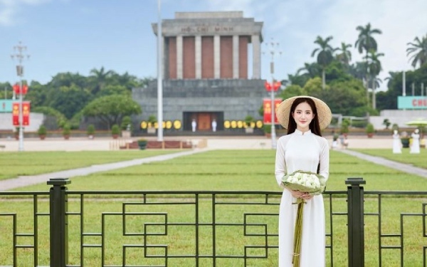 Chụp ảnh áo dài quốc khánh 2-9 tại Hà Nội cùng Lavender Studio